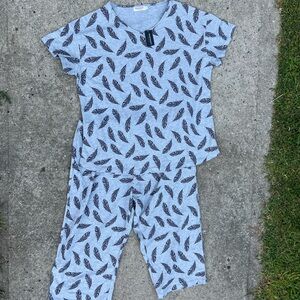 Amazon Feather Print Pajama Set - Gray